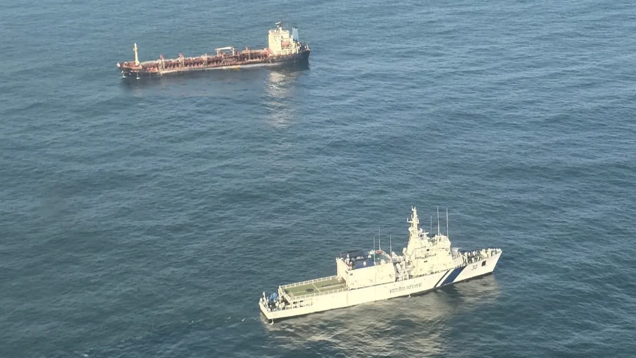 INDIAN COAST GUARD RESPONDS TO MARITIME DISTRESS OFF PARADIP