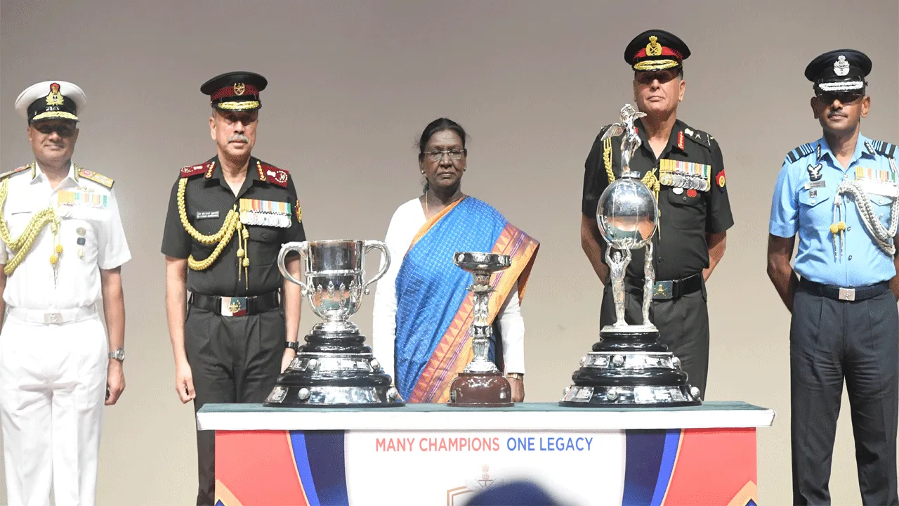 PRESIDENT OF INDIA UNVEILS THE TROPHIES OF DURAND CUP TOURNAMENT